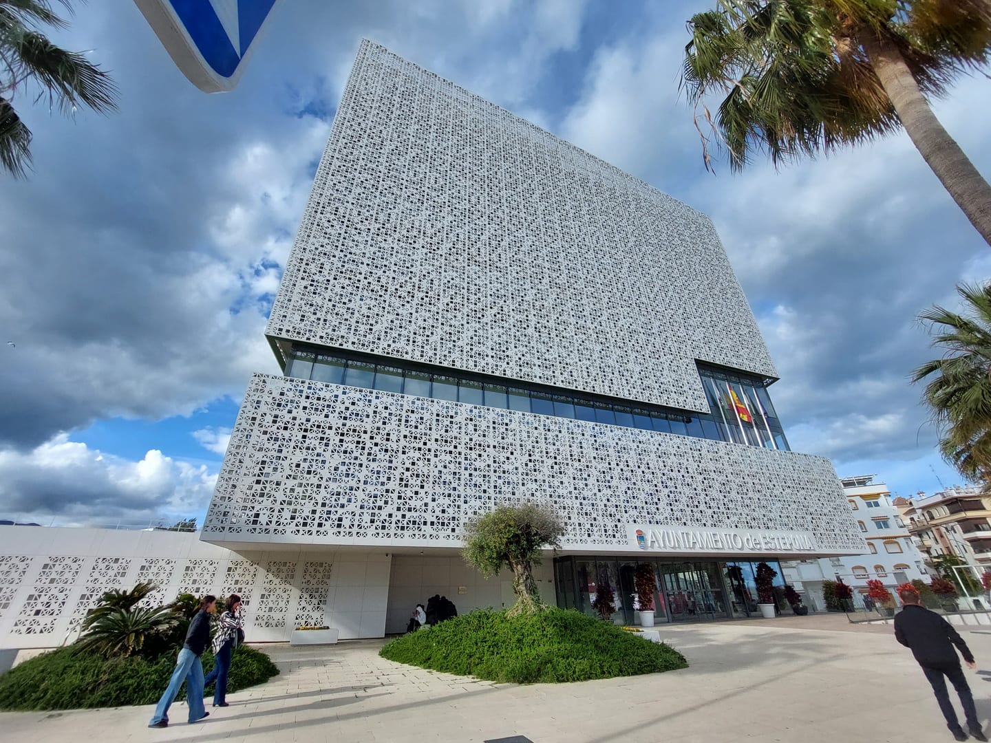 Area photograph of Estepona Town Hall (Ayuntamiento de Estepona) near THE PRIVILEGE