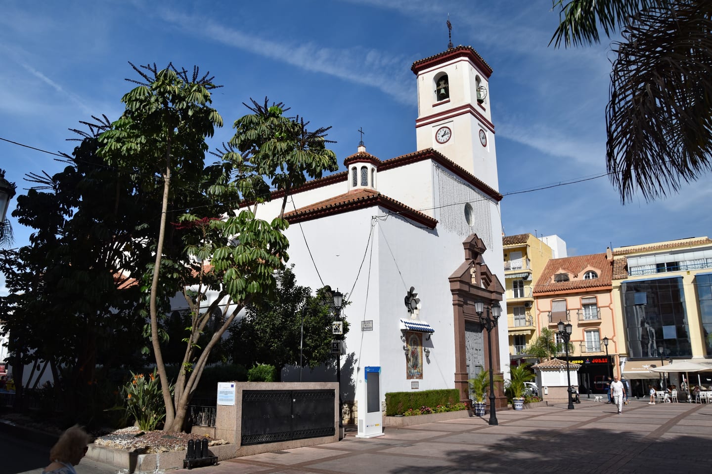 Area photograph: Iglesia de Nuestra Señora del Rosario, Fuengirola