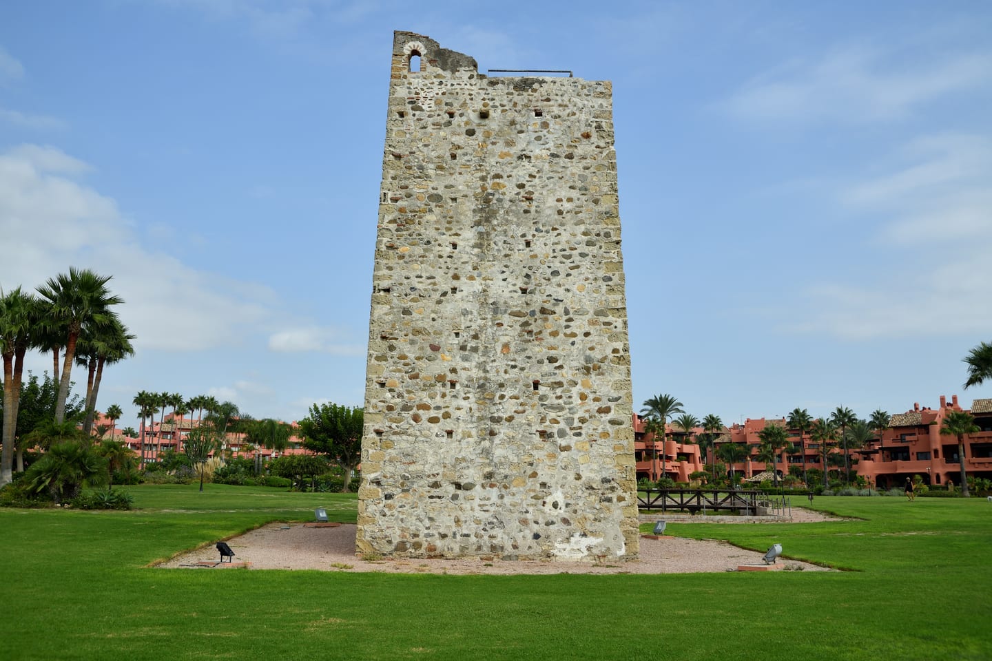 Area photograph near HAIKU SUITES showing Torre de Guadalmansa, Estepona
