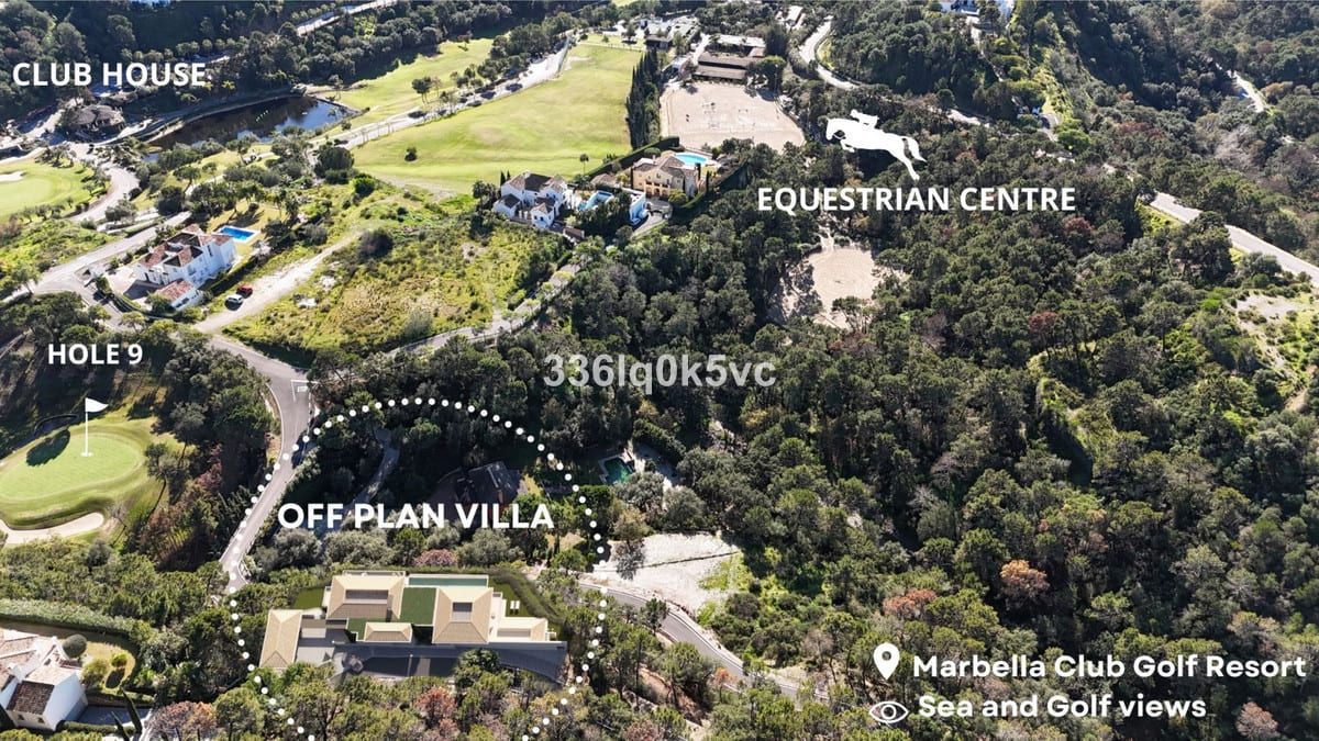Annotated aerial image showing the location of EL QUEJIGAL beside hole 9, with the clubhouse and equestrian centre marked nearby.