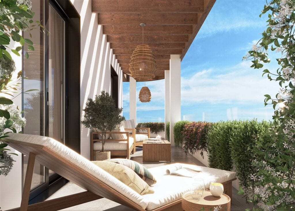 Gerenderte Terrassenvisualisierung von LAGUNA NOVA mit Holzdecke, Liege mit Kissen, Holzlounge, geflochtener Pendelleuchte und üppiger Bepflanzung rundherum.