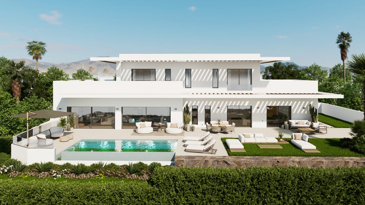 TAILOR MADE VILLA IN CASARES