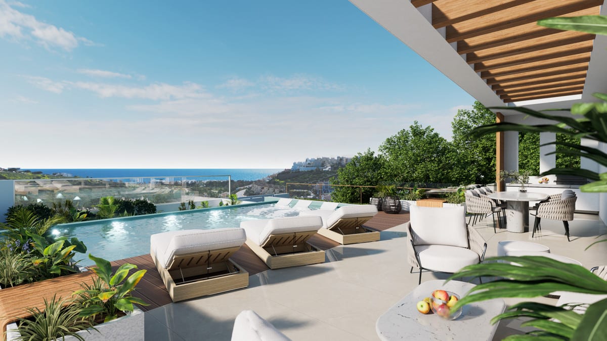 TAILOR MADE VILLA IN CASARES