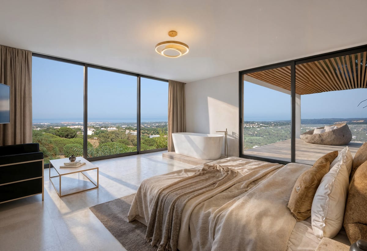 Bedroom visualisation of VILLA SIRIO SOTOGRANDE with calm finishes and a residential atmosphere.